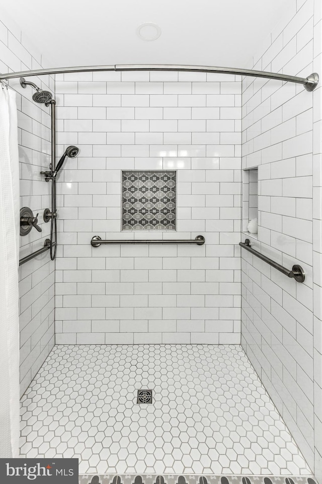 bathroom with walk in shower