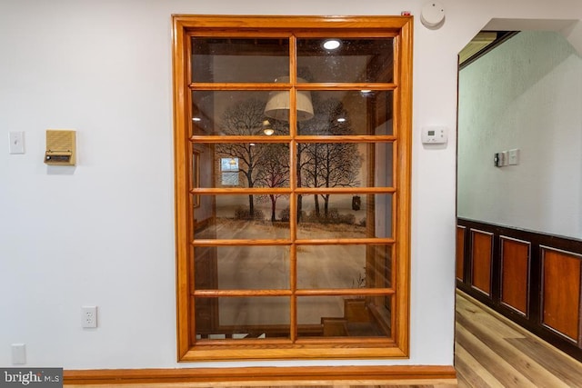 interior details with hardwood / wood-style flooring