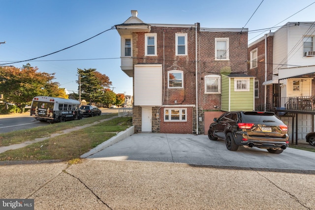 view of front of house