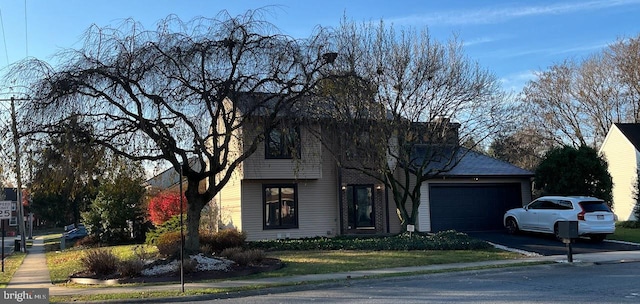 view of front facade with a garage