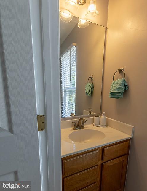 5310 Kelmscot Rd, Rosedale, MD 21237 - bathroom featuring vanity