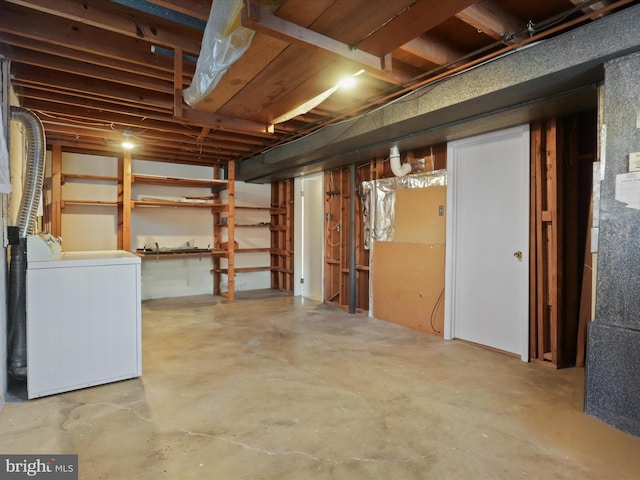 basement with washer / dryer