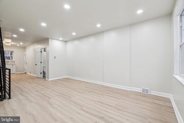 empty room featuring light hardwood / wood-style flooring