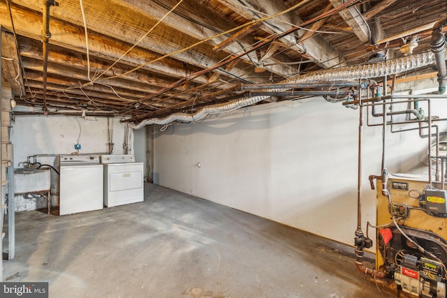 basement with washer and dryer