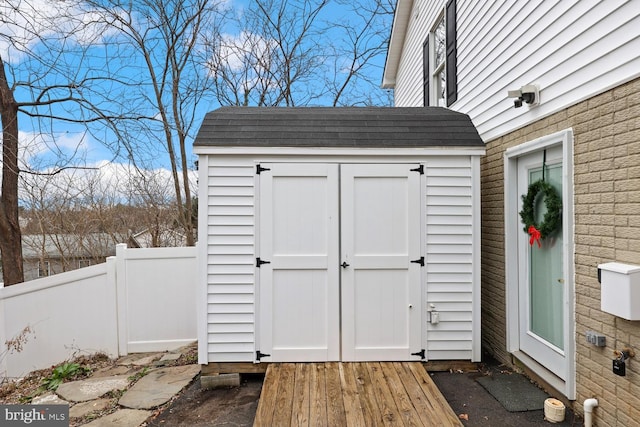 view of outbuilding