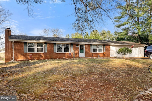 ranch-style home featuring a front yard