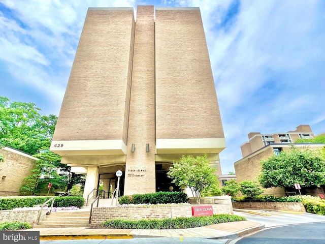 view of building exterior