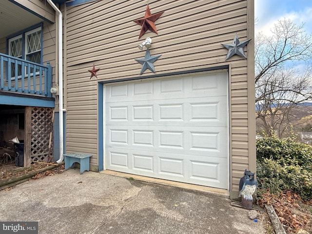 303 16th St, Saxton, PA 16678 - view of garage