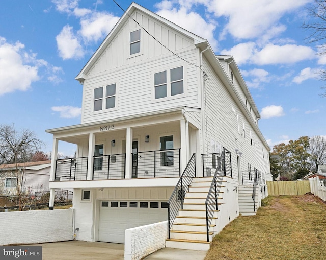 view of front of house featuring a garage