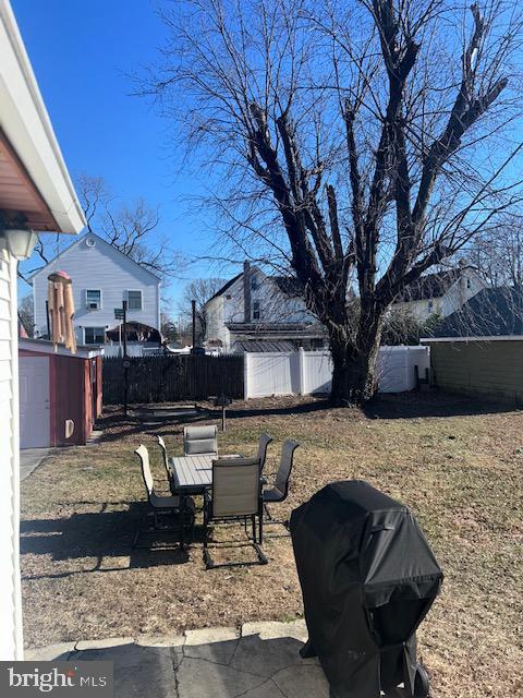 view of yard with a patio