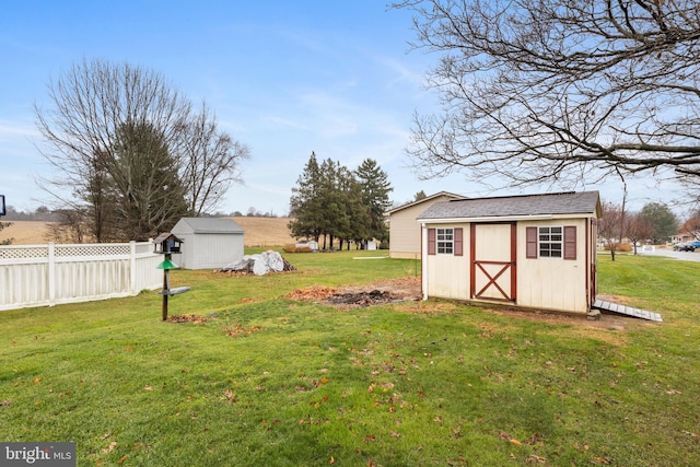 view of yard with a shed