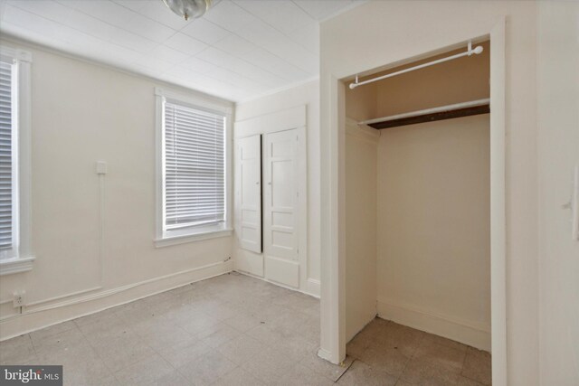 2048 S Croskey St, Philadelphia, PA 19145 - view of closet
