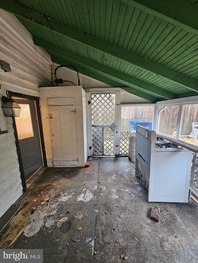 view of patio with washer / clothes dryer