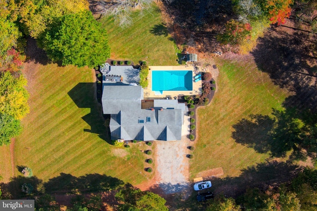 birds eye view of property featuring a rural view