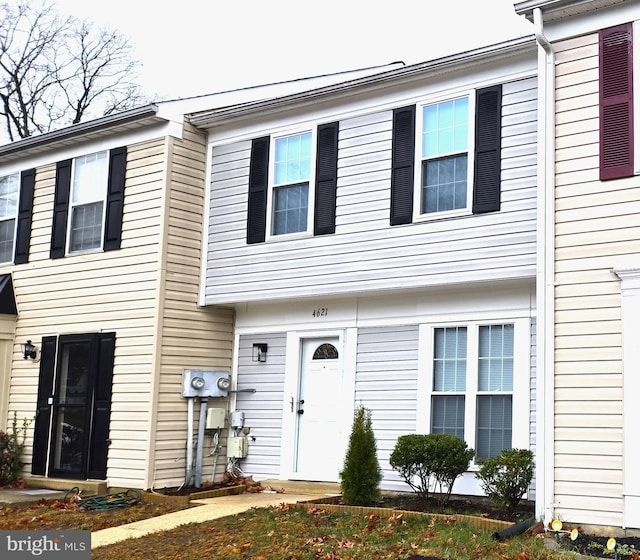 view of townhome / multi-family property