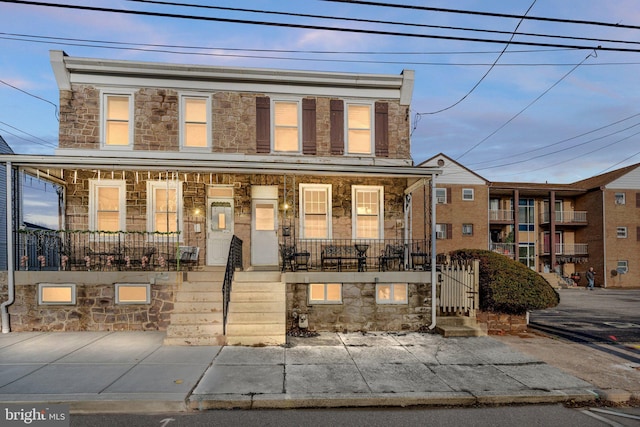 view of front facade featuring a porch