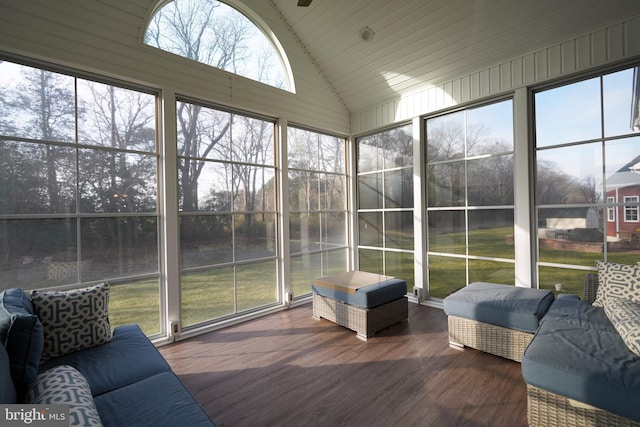 sunroom with vaulted ceiling