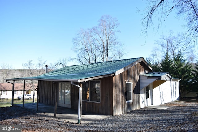 view of home's exterior