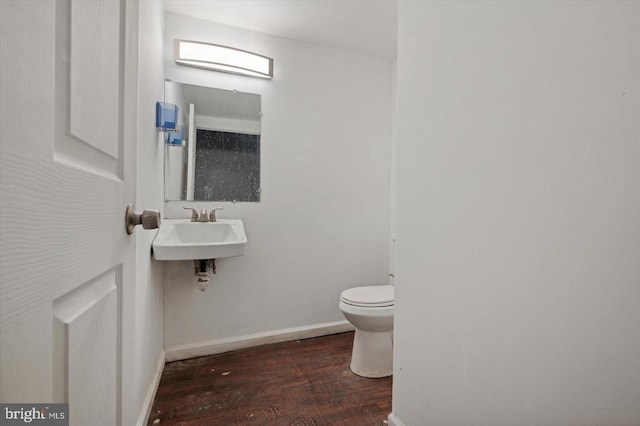 2808 Germantown Ave, Philadelphia, PA 19133 - bathroom featuring wood finished floors and toilet