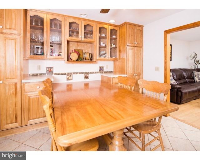 dining room with light tile patterned floors