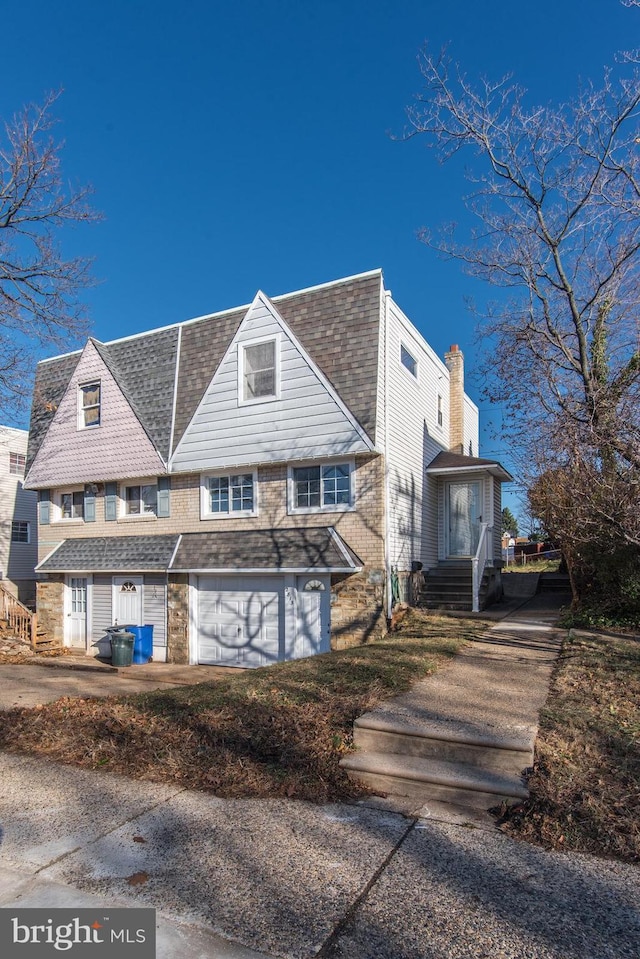 view of front of home featuring a garage