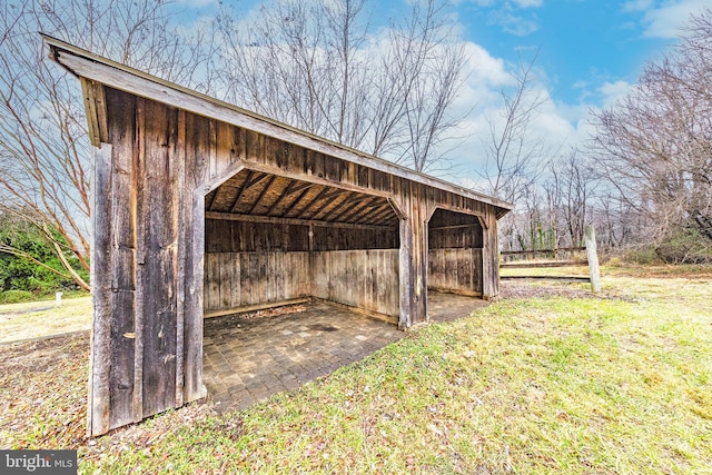 view of outdoor structure