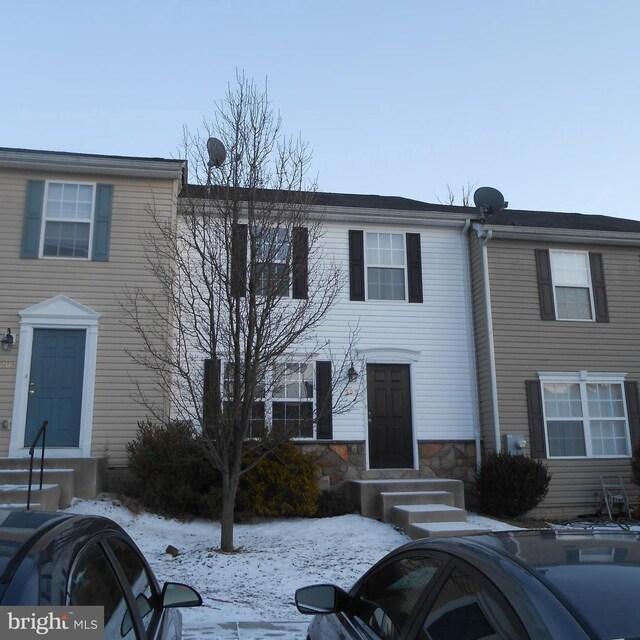 view of townhome / multi-family property