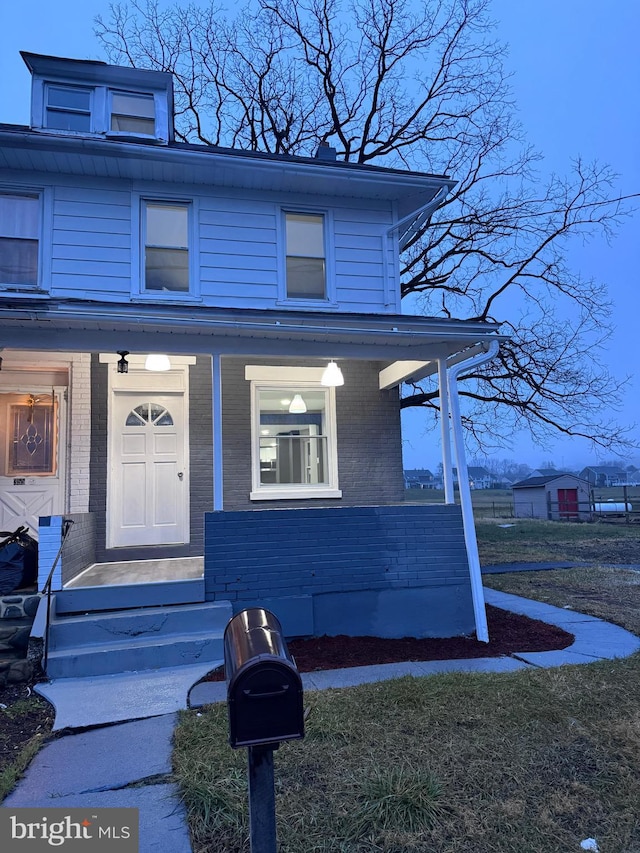 view of front of property with a porch