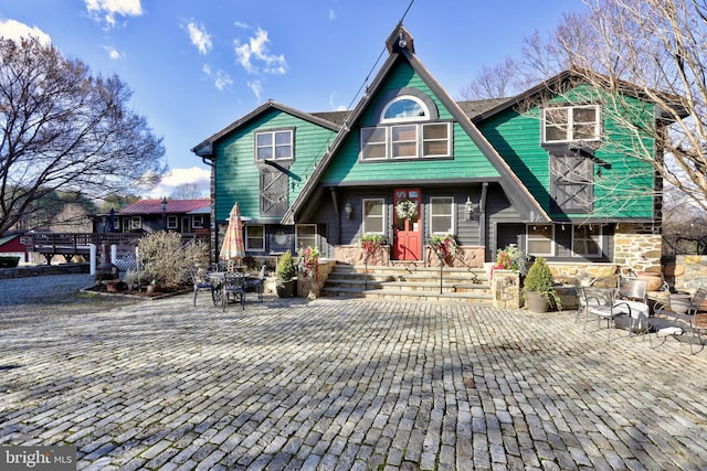 view of front of property with a patio area