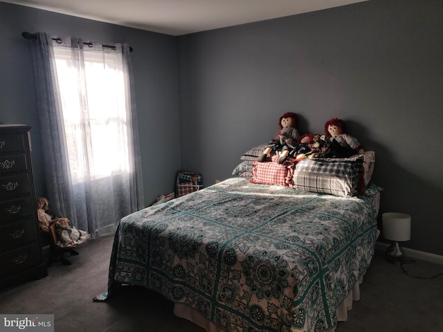 view of carpeted bedroom