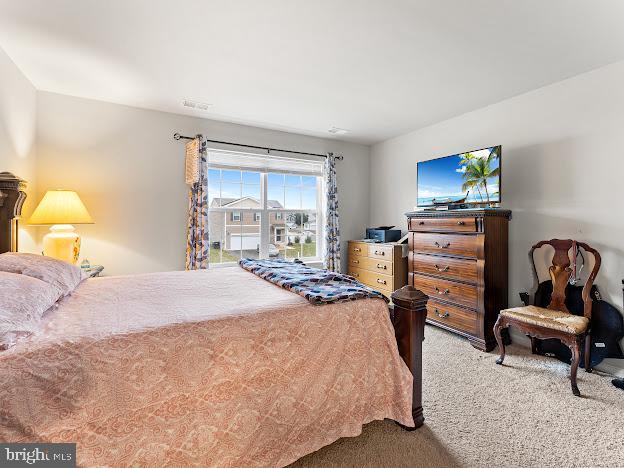 bedroom with carpet