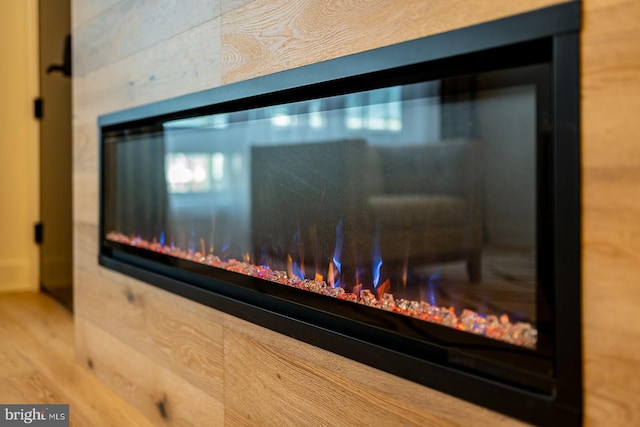 room details featuring hardwood / wood-style flooring