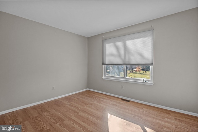 empty room featuring light hardwood / wood-style flooring