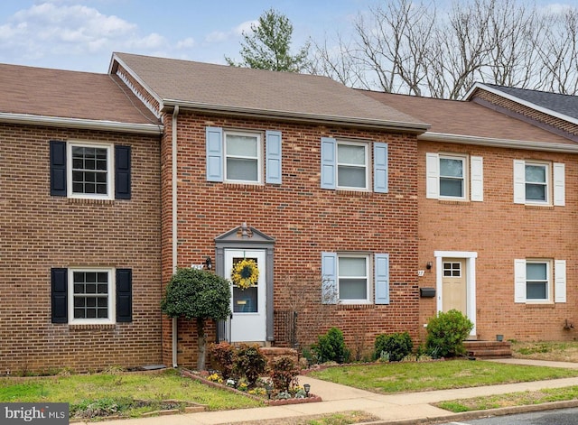 view of townhome / multi-family property