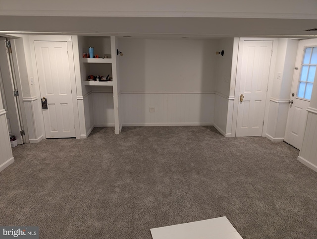 unfurnished bedroom featuring carpet flooring