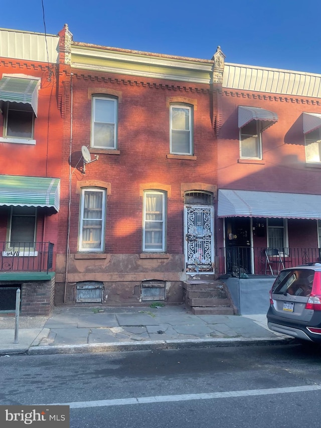 view of townhome / multi-family property