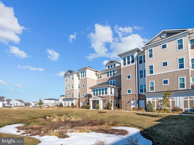 view of building exterior with a residential view