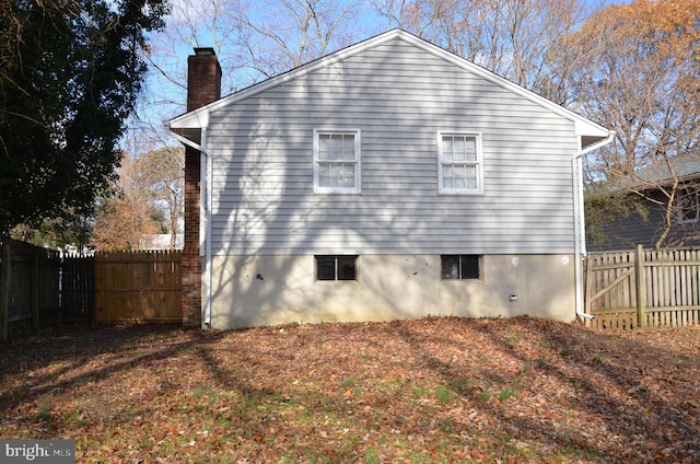 view of home's exterior