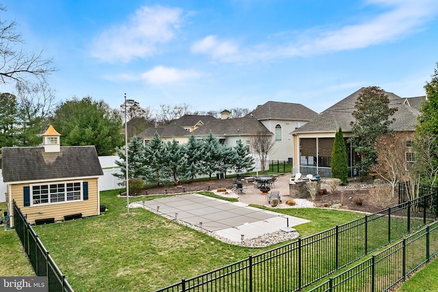 view of yard with a patio