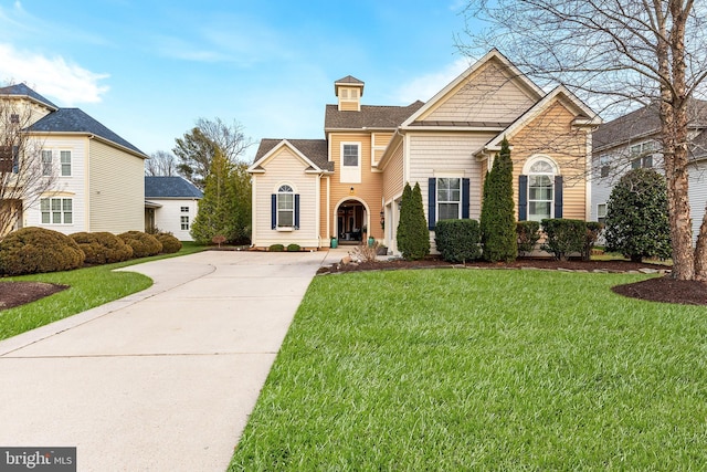 front of property featuring a front yard