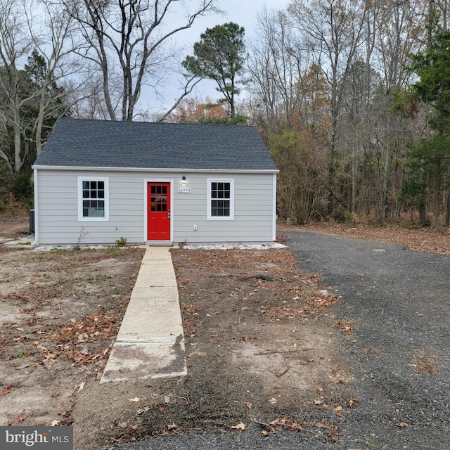 view of front of property