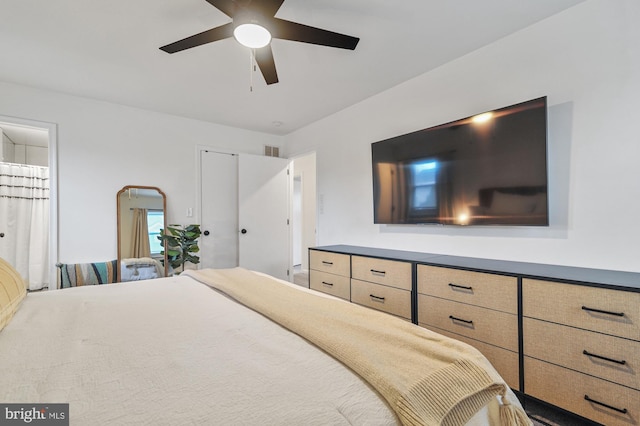 bedroom with ceiling fan