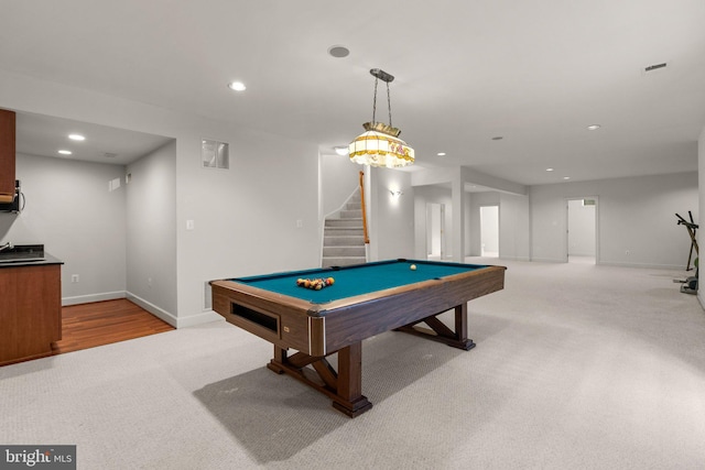 rec room featuring recessed lighting, light carpet, billiards, visible vents, and baseboards