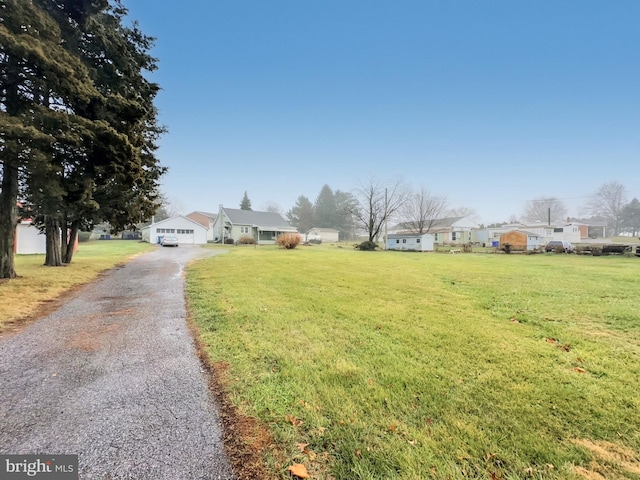 view of front of home with a front lawn