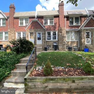 view of townhome / multi-family property