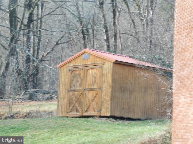 view of outbuilding