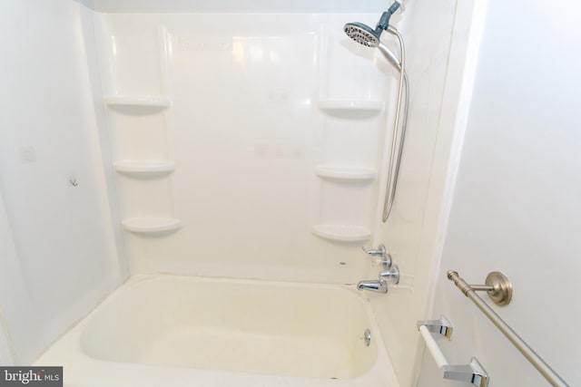 bathroom featuring shower / bathing tub combination