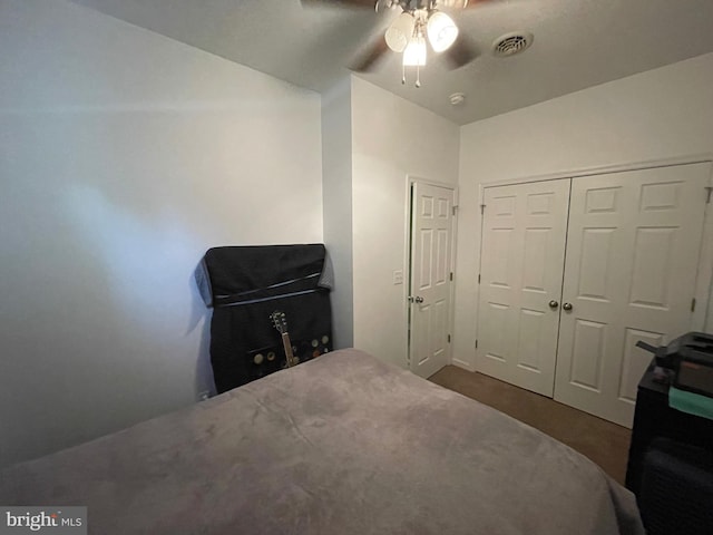 bedroom featuring a closet and ceiling fan