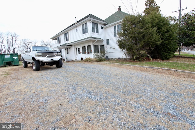 view of front of property