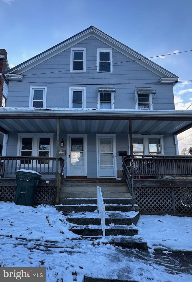 view of front facade featuring covered porch